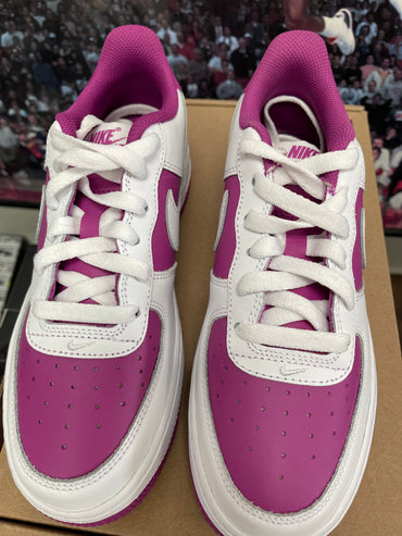 Air Force 1 ‘ Pink ‘ Size 5.5y