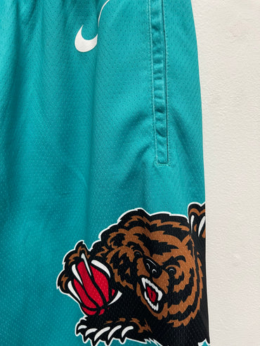 Grizzlies Shorts size XL