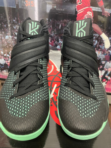 Kyrie Irving 2 ‘ Green Glow ‘ Size 10