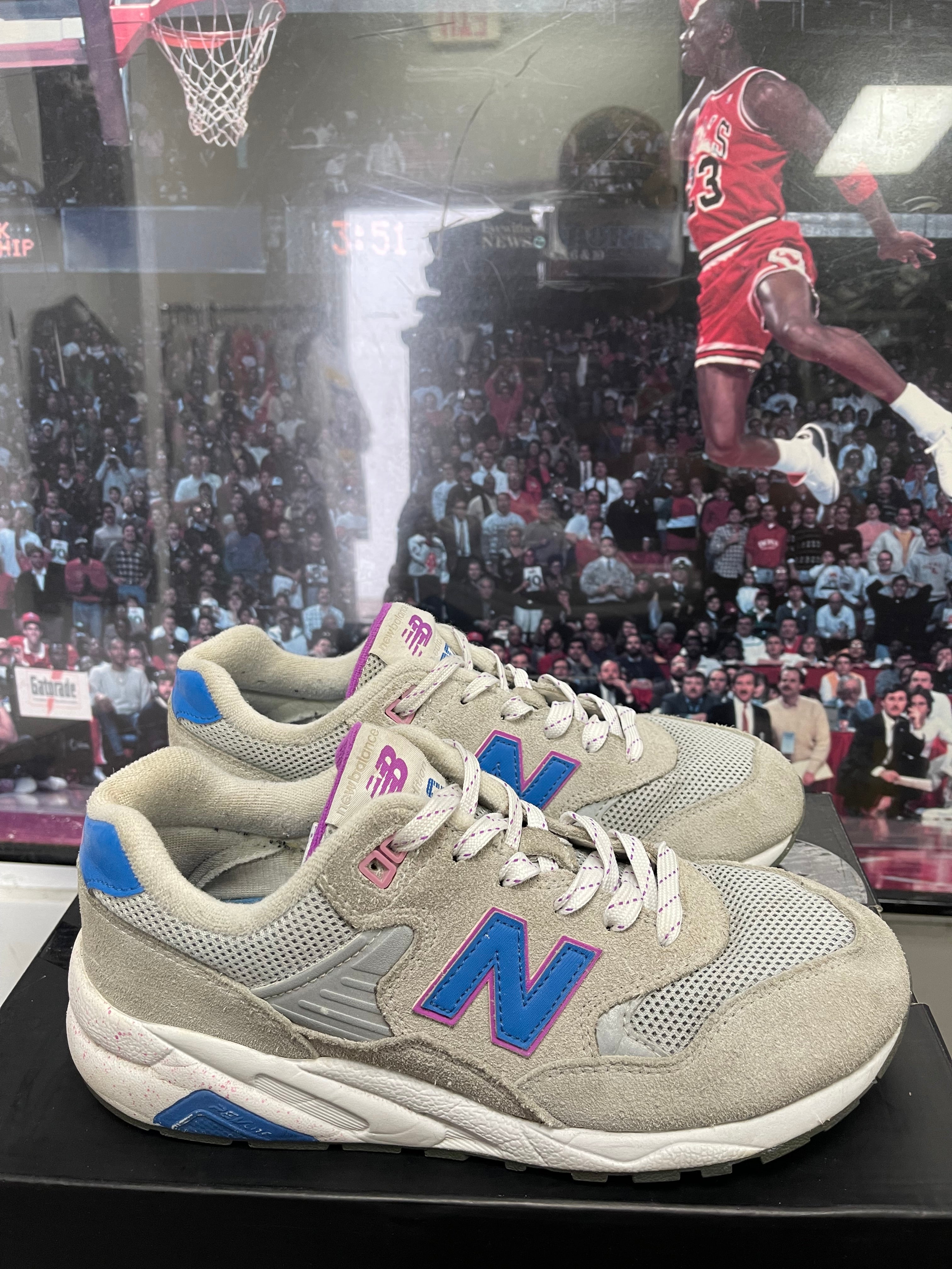 New Balance Elite Edition 580 Size 8.5