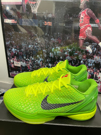 Kobe ‘ Grinch ‘ Size 11.5