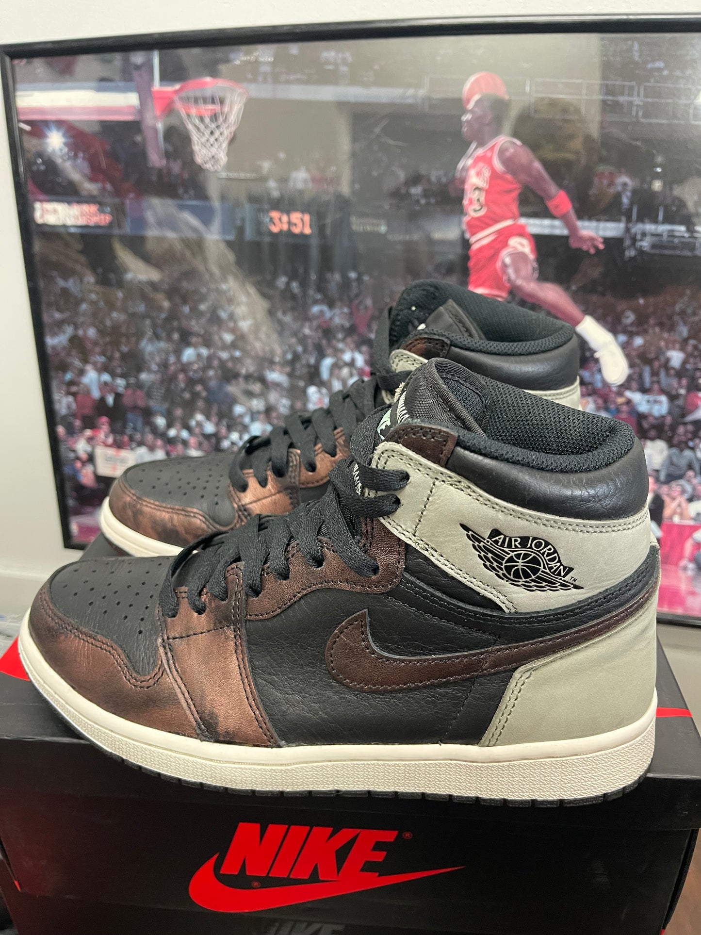 Air Jordan Retro 1 High ‘ Patina ‘ Size 8.5