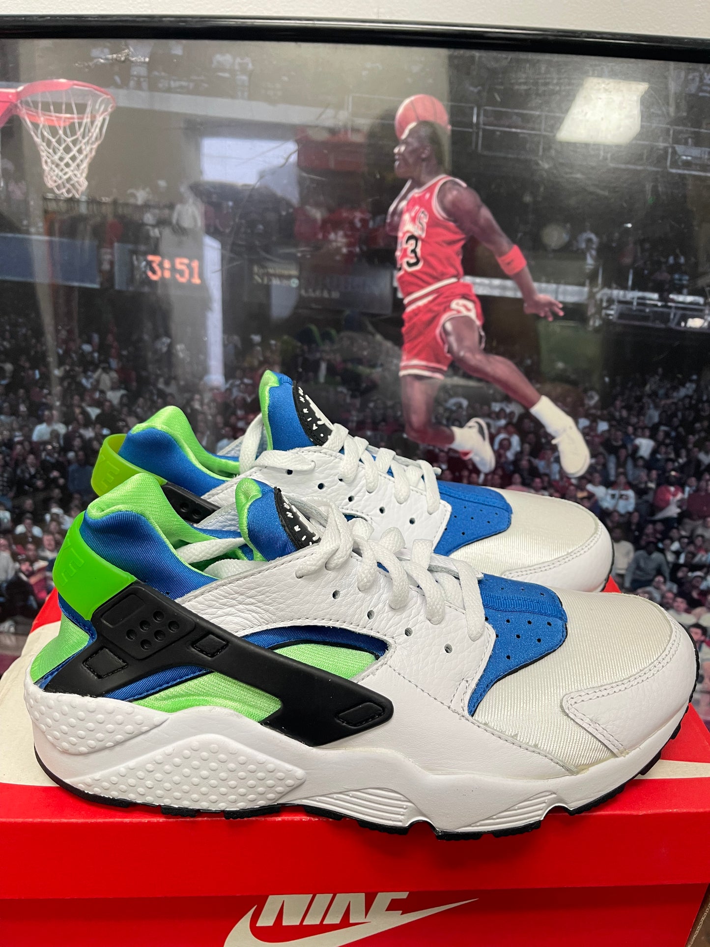 Air Huarache Scream Green size 10
