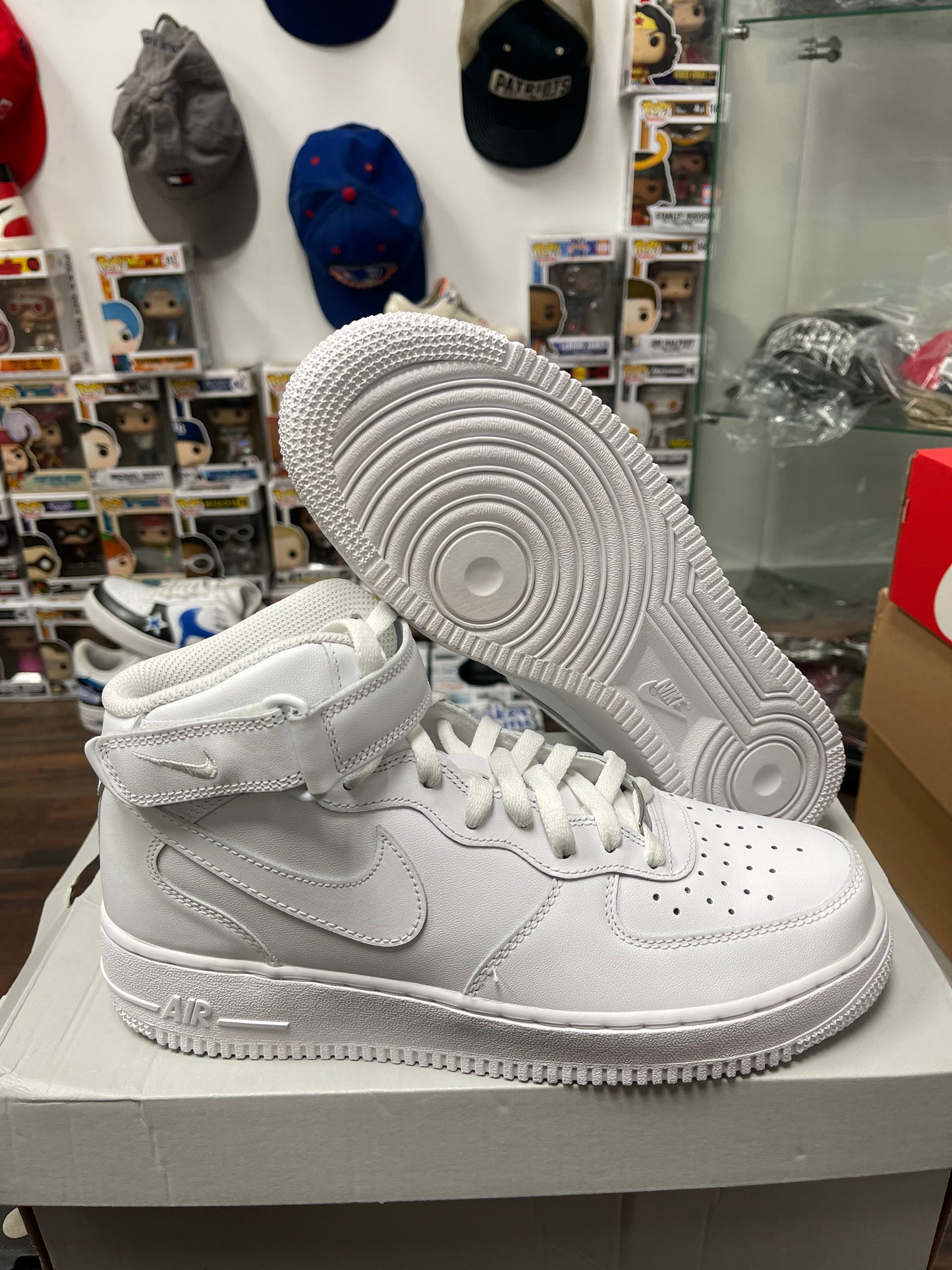 Air Force 1 Mid white size 9