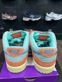 Dunk low SB ‘ Orange Rise ‘ Size 5.5 men