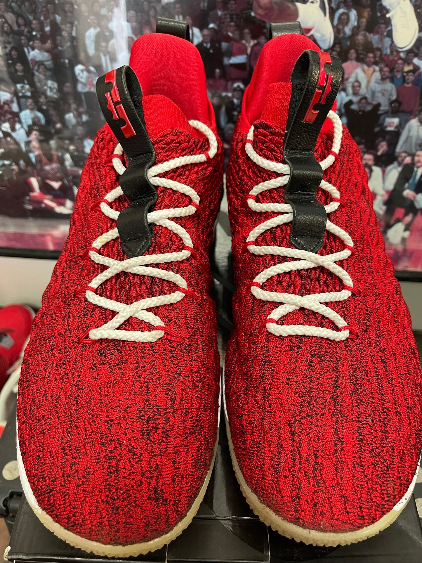 LeBron 15 low University Red size 12