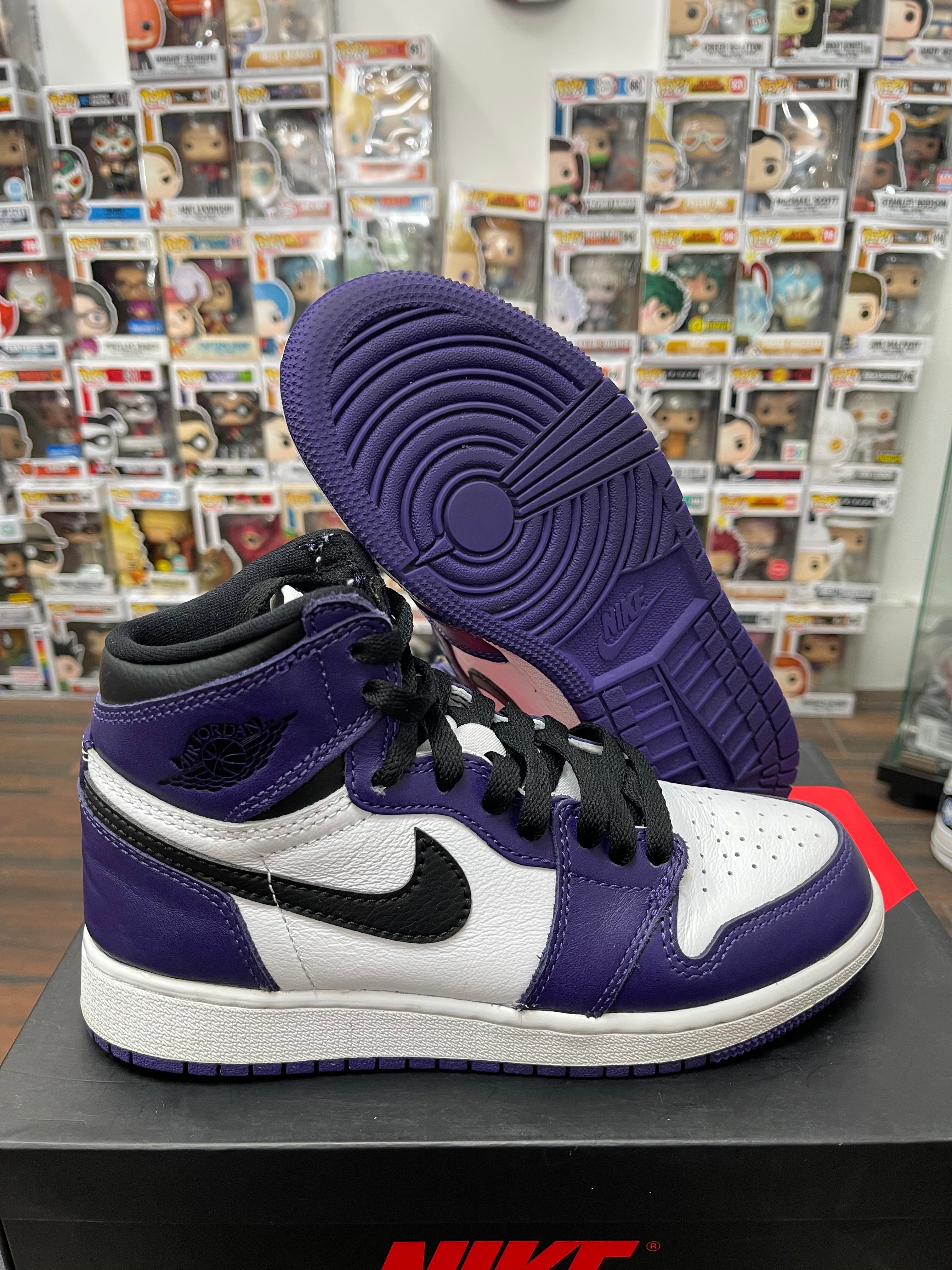 Air Jordan Retro 1 High OG ‘ Court Purple ‘ Size 3.5y