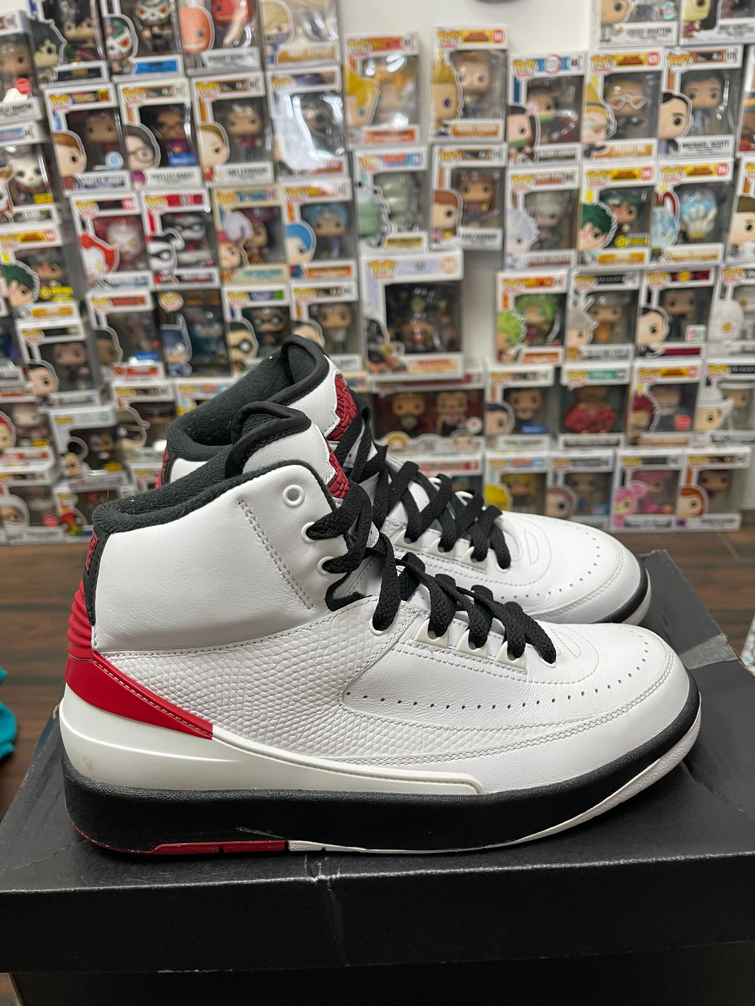 Air Jordan Retro 2 ‘ Chicago ‘ Size 7y