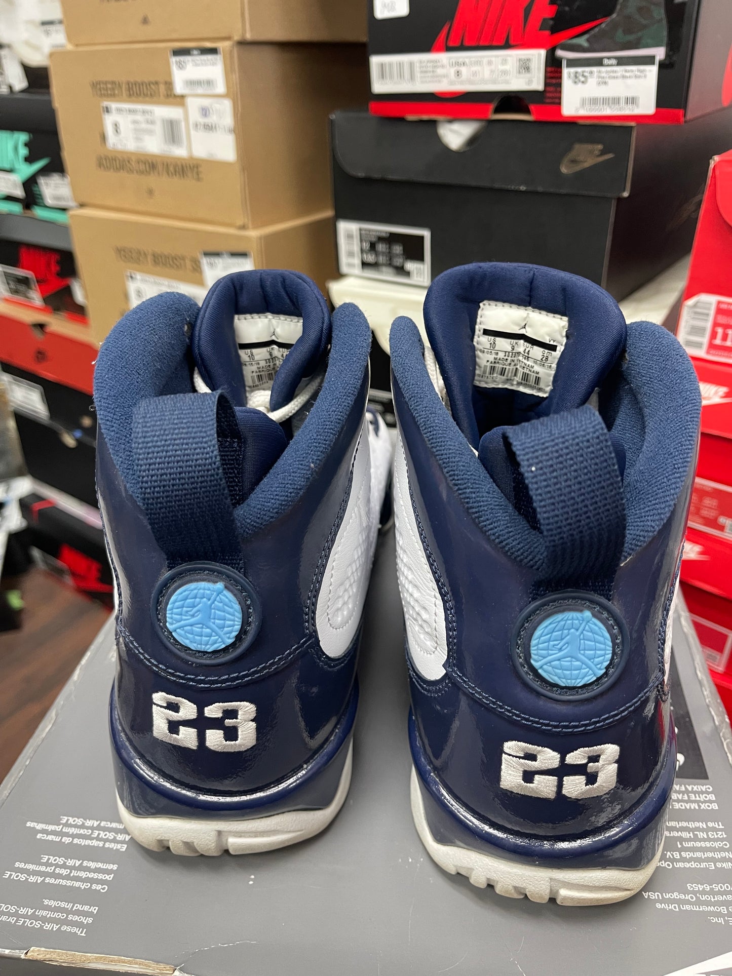 Air Jordan Retro 9 ‘ UNC ‘ Size 10