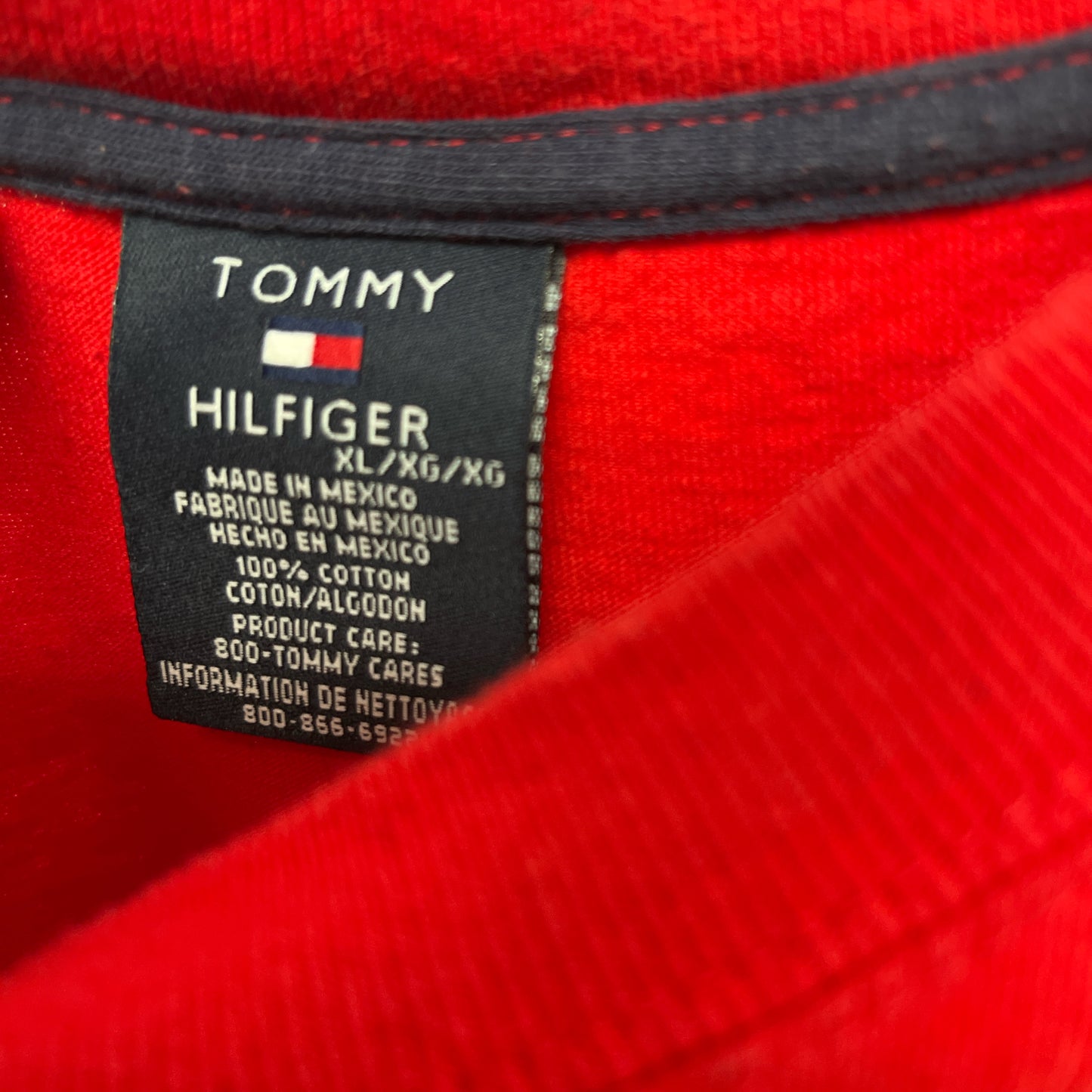 Red Tommy Hilfiger t-shirt #90s size XL