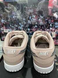Dunk low women size 9 ‘ Primal Pink ‘