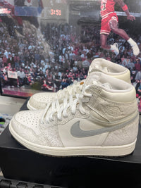 Air Jordan Retro 1 High OG ‘ Laser ‘ Size 8