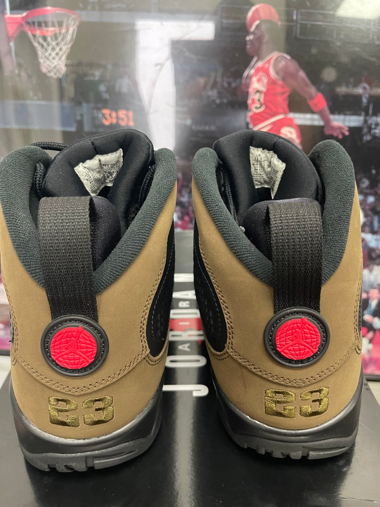 Air Jordan Retro 9 ‘ Olive 2024 ‘ Size 11.5