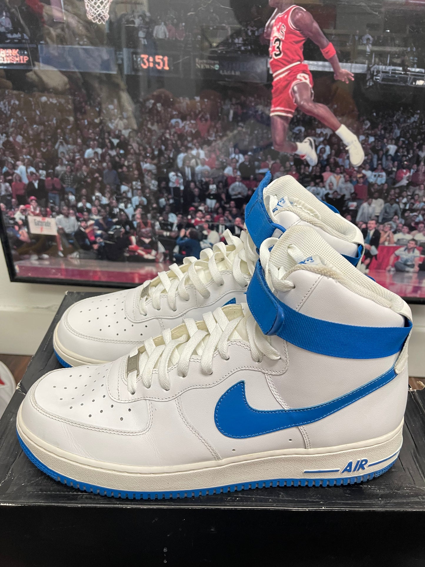 Air Force 1 High ‘ White Soar Blue ‘ Size 13