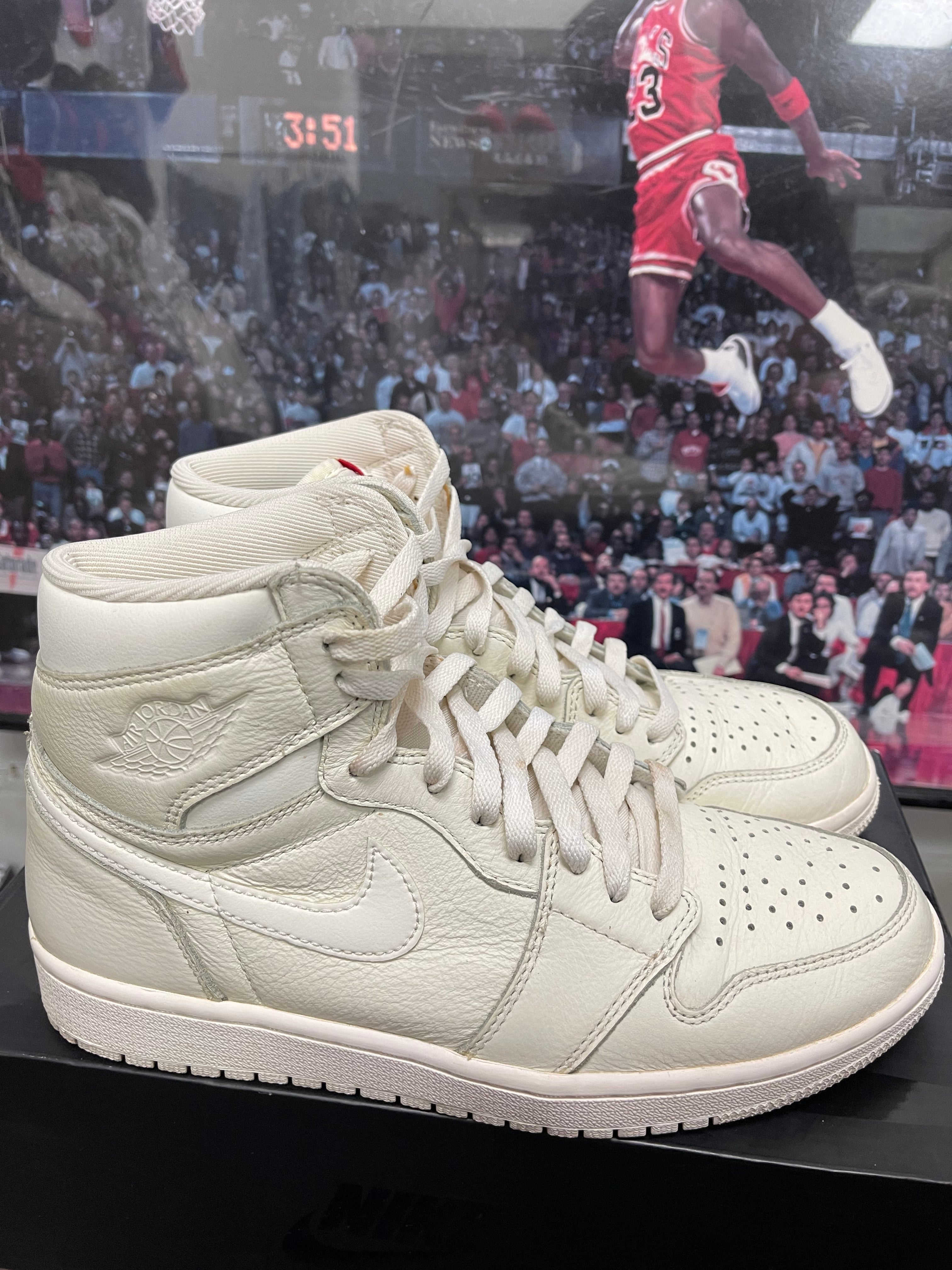 Air Jordan Retro 1 High OG ‘ Sail ‘ Size 8.5
