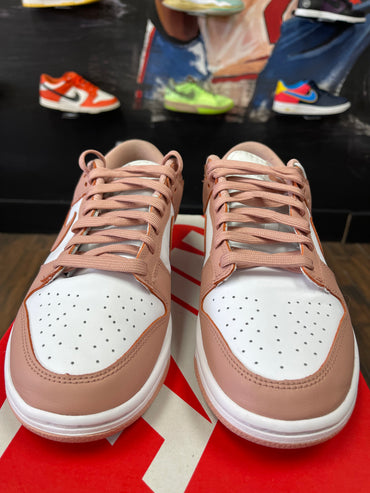 Dunk low ‘ Rose ‘ Size 9.5 women