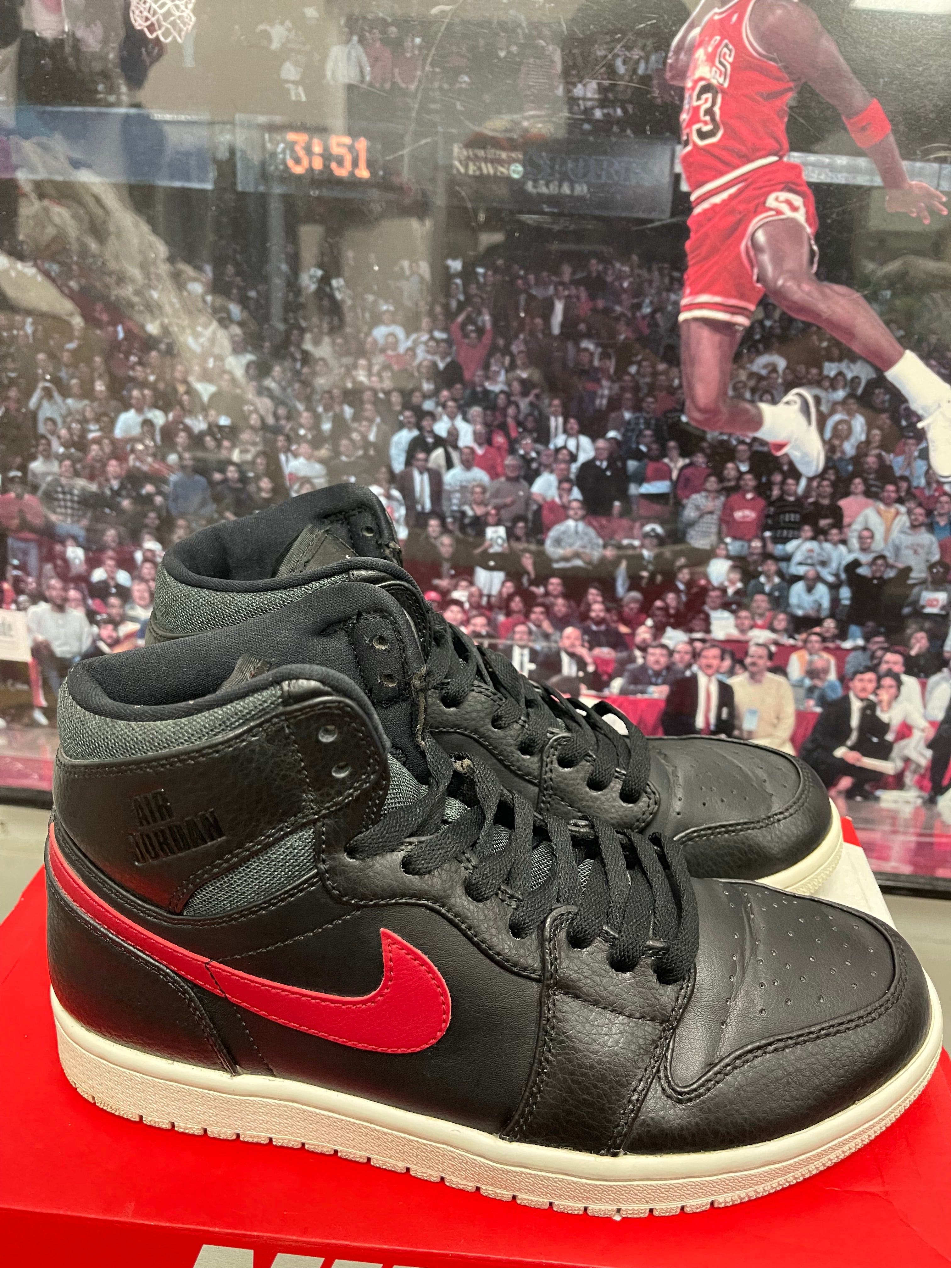 Air Jordan Retro 1 High ‘ Rare Air Bred ‘ Size 8