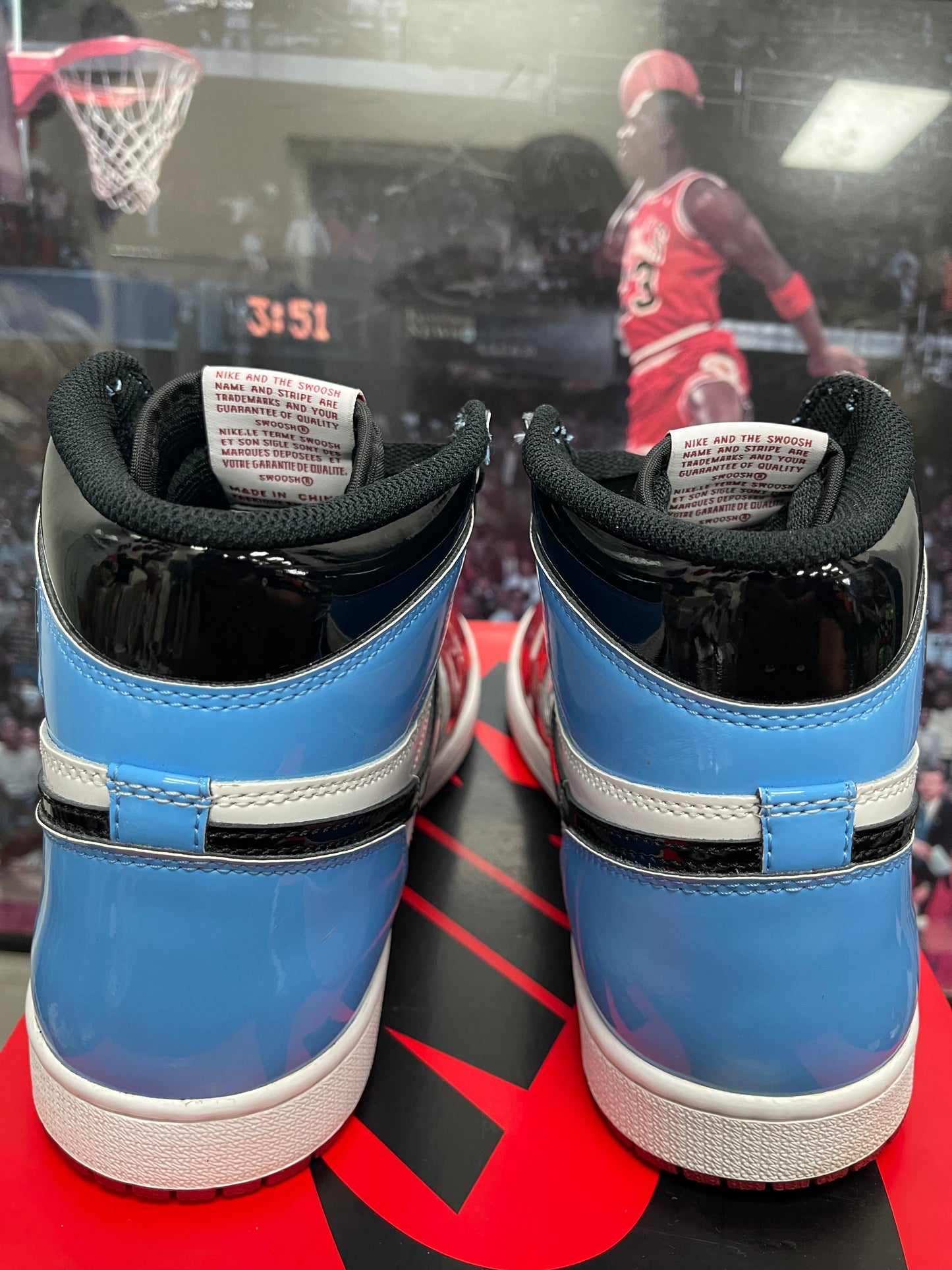 Air Jordan Retro 1 High OG ‘ Fearless ‘ Size 8.5