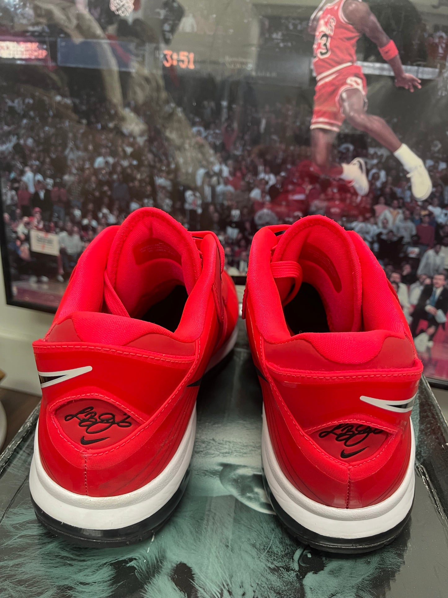 LeBron 8 V2 Low ‘ Solar Red ‘ Size 13