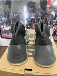 Yeezy Quantum Size 7