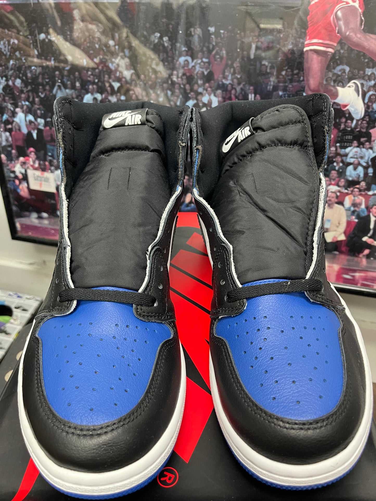 Air Jordan Retro 1 High OG ‘ Royal Toe ‘ Size 11.5