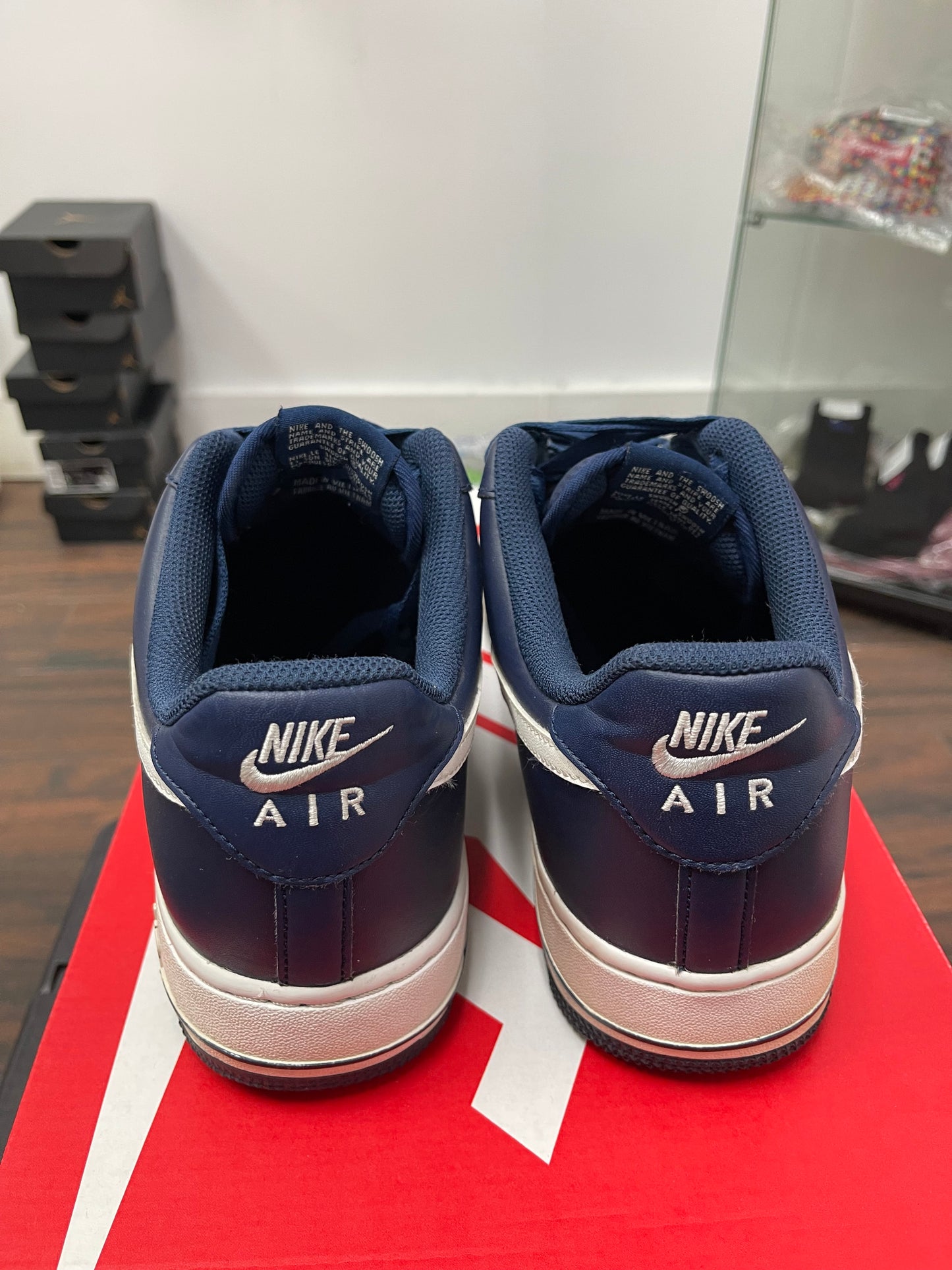 Air Force 1 low ‘ Navy ‘ Size 11.5