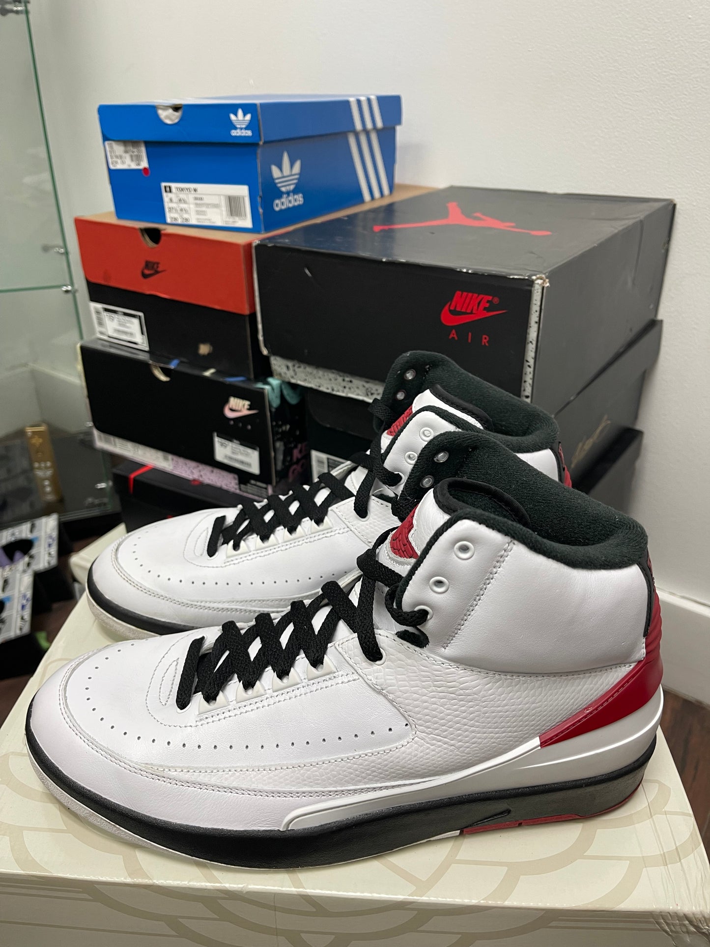 Air Jordan Retro 2 ‘ Chicago ‘ Size 11