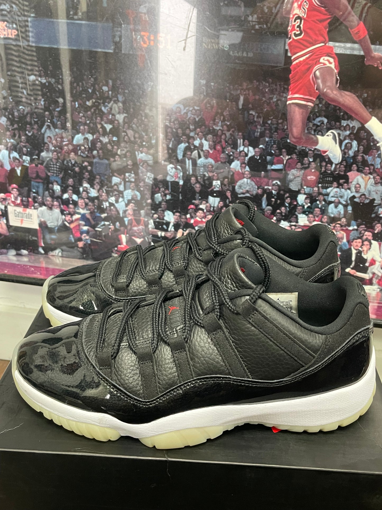 Air Jordan Retro 11 Low ‘ 72-10 ‘ size 12