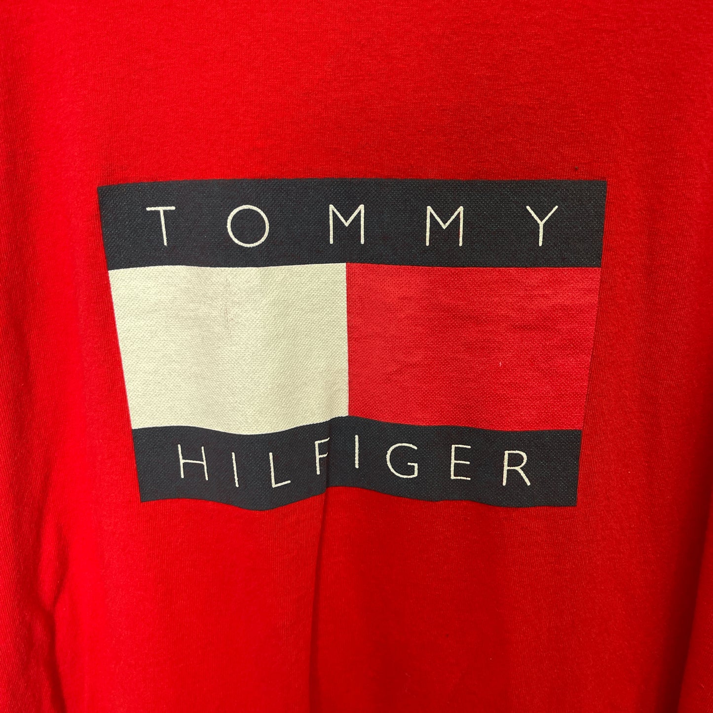 Red Tommy Hilfiger t-shirt #90s size XL