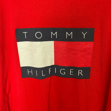 Red Tommy Hilfiger t-shirt #90s size XL