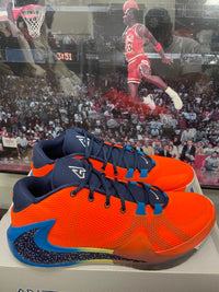 Zoom Freak ‘ All Bros ‘ Size 13