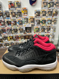 Air Jordan Retro 11 Low ‘ Bred ‘ Size 8.5