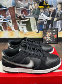 Dunk low ‘ Airbrush Black ‘ Size 10.5