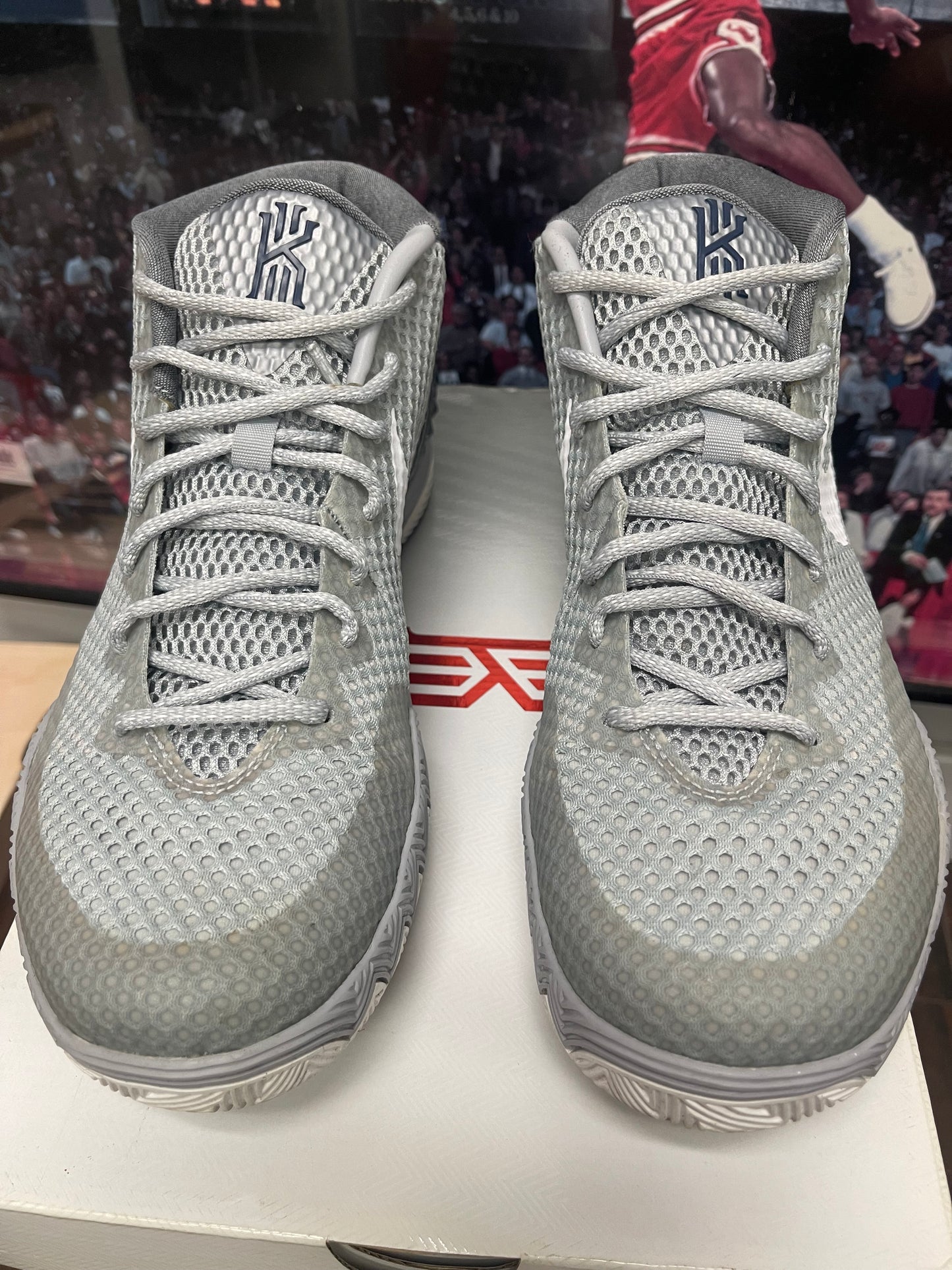 Grey Nike Kyrie 1 basketball  Wolf Grey size 9.5