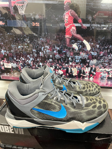 Kobe 7 system snow Leopard size 13