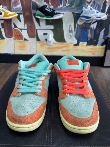 Dunk Low SB ‘ Orange Rise ‘ Size 10.5