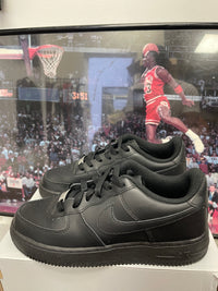 Air Force 1 Low Black Size 7Y