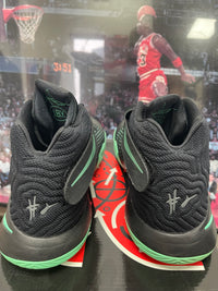 Kyrie Irving 2 ‘ Green Glow ‘ Size 10