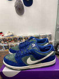 Dunk low SB ‘ Royal Vintage Green ‘ Size 11