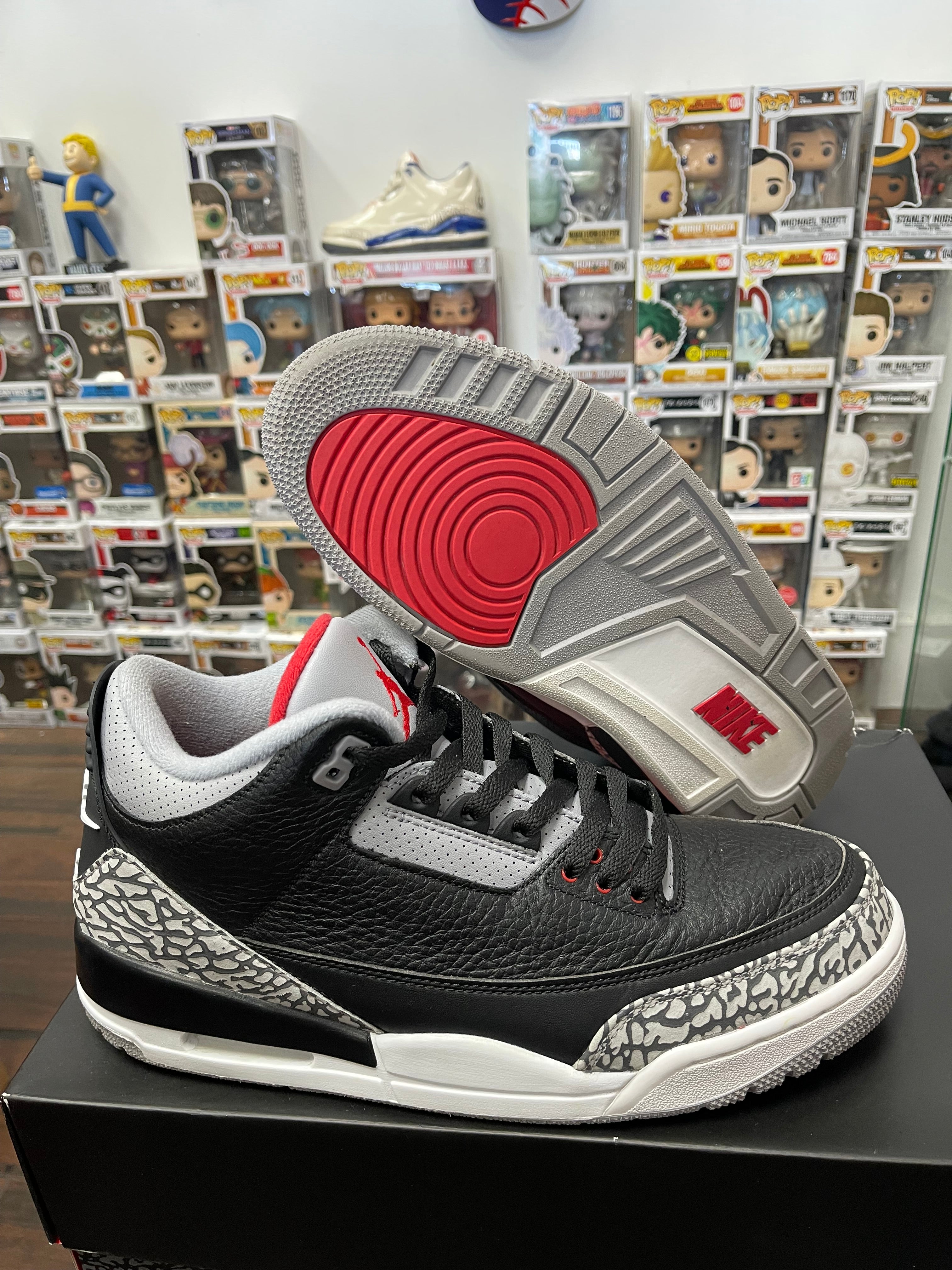 Air Jordan Retro 3 ‘ 2018 pair ‘ Size 10