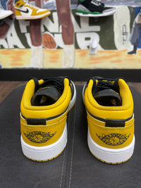 Air Jordan Retro 1 Low ‘ Yellow Ochre ‘ Size 4.5y