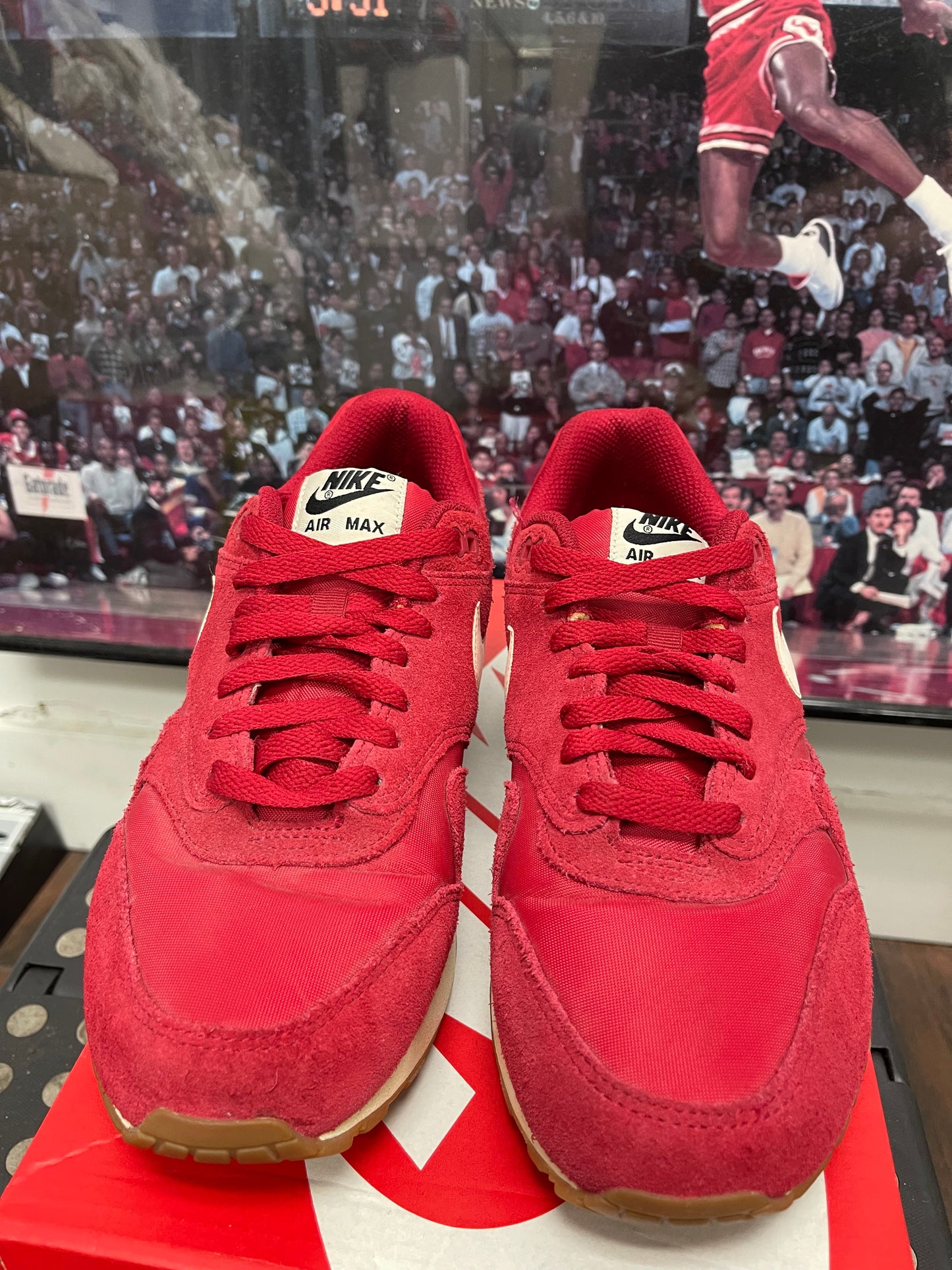 Air Max 1 Essential Red Sail Size 8.5