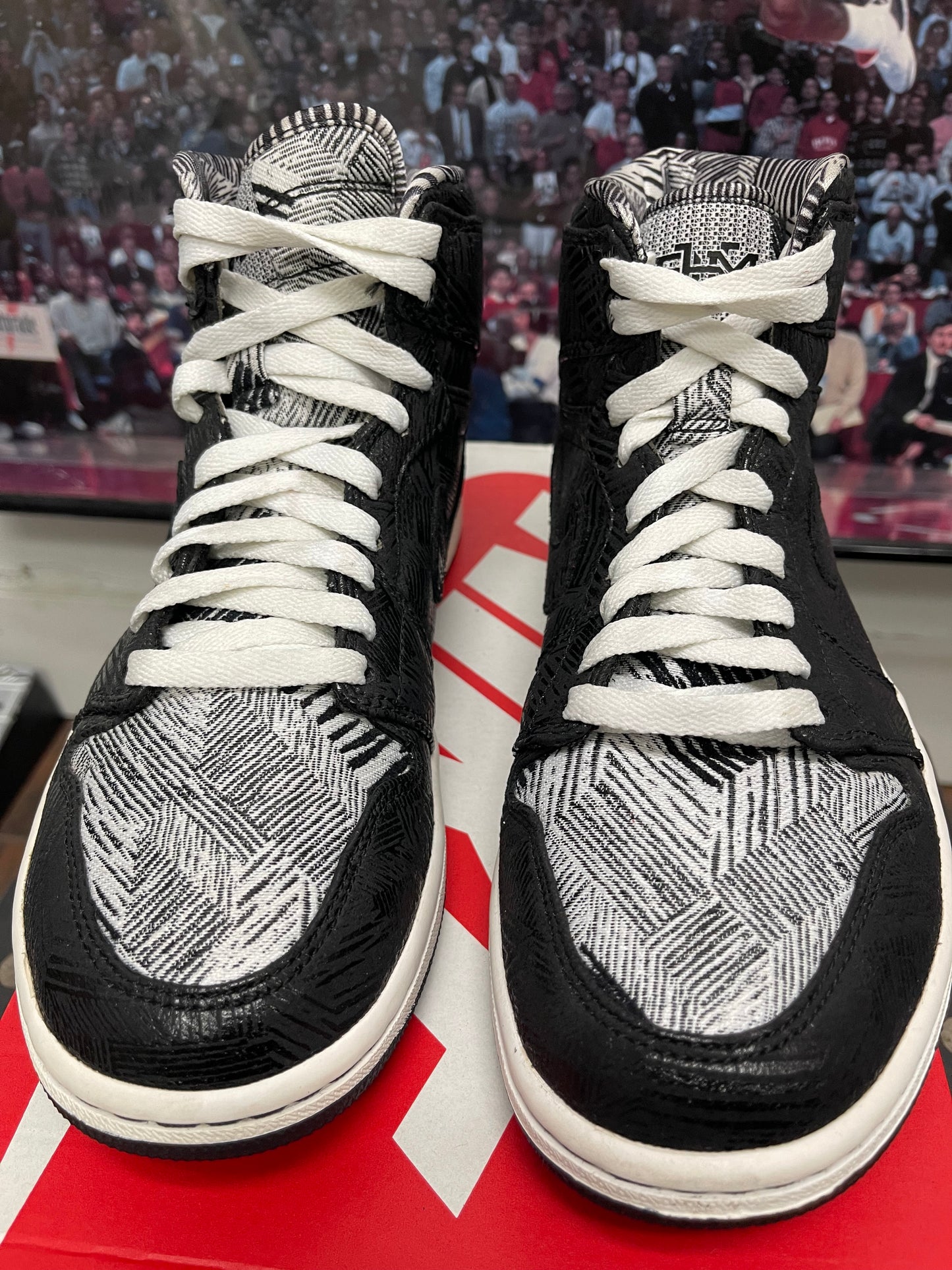 Air Jordan Retro 1 High ‘ Black History month ‘ Size 8