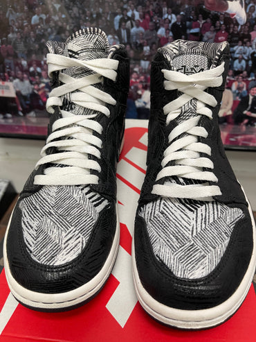 Air Jordan Retro 1 High ‘ Black History month ‘ Size 8