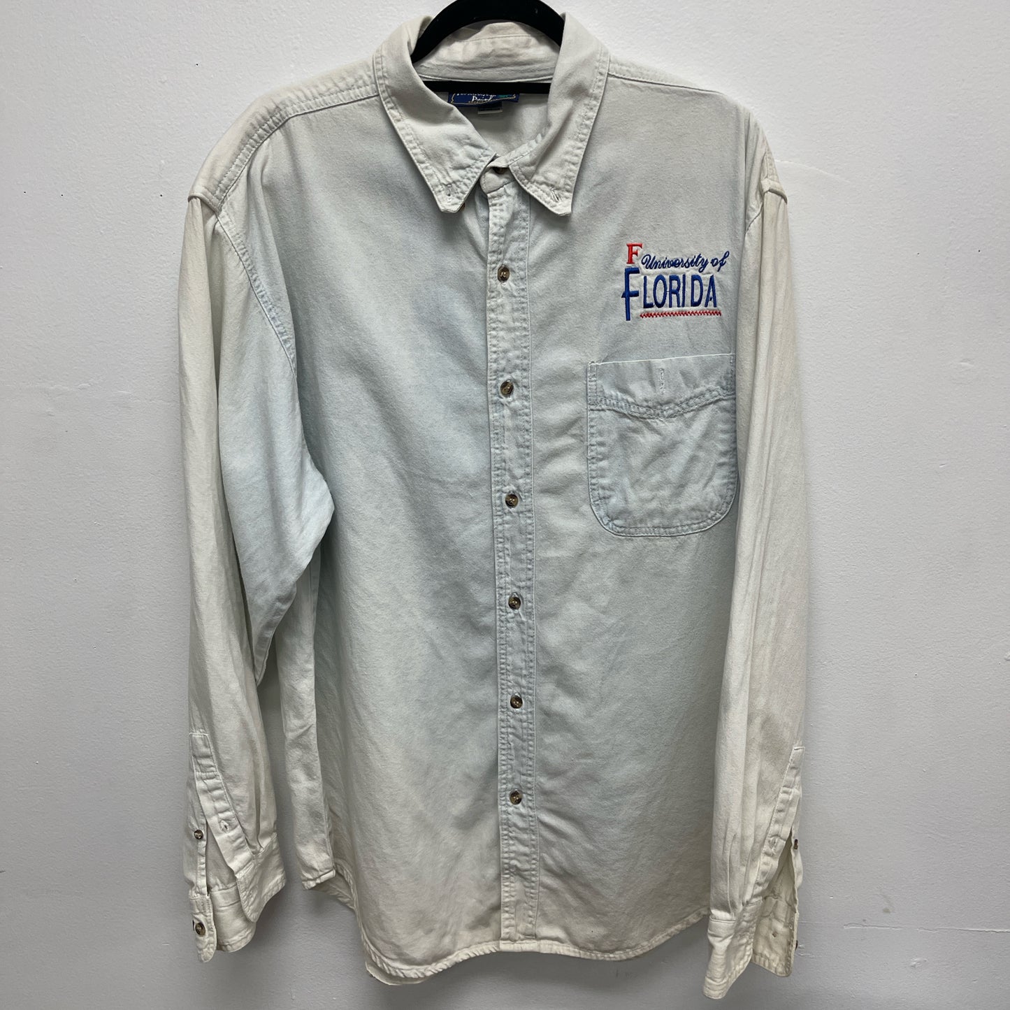 White University of Florida button-up shirt size XL