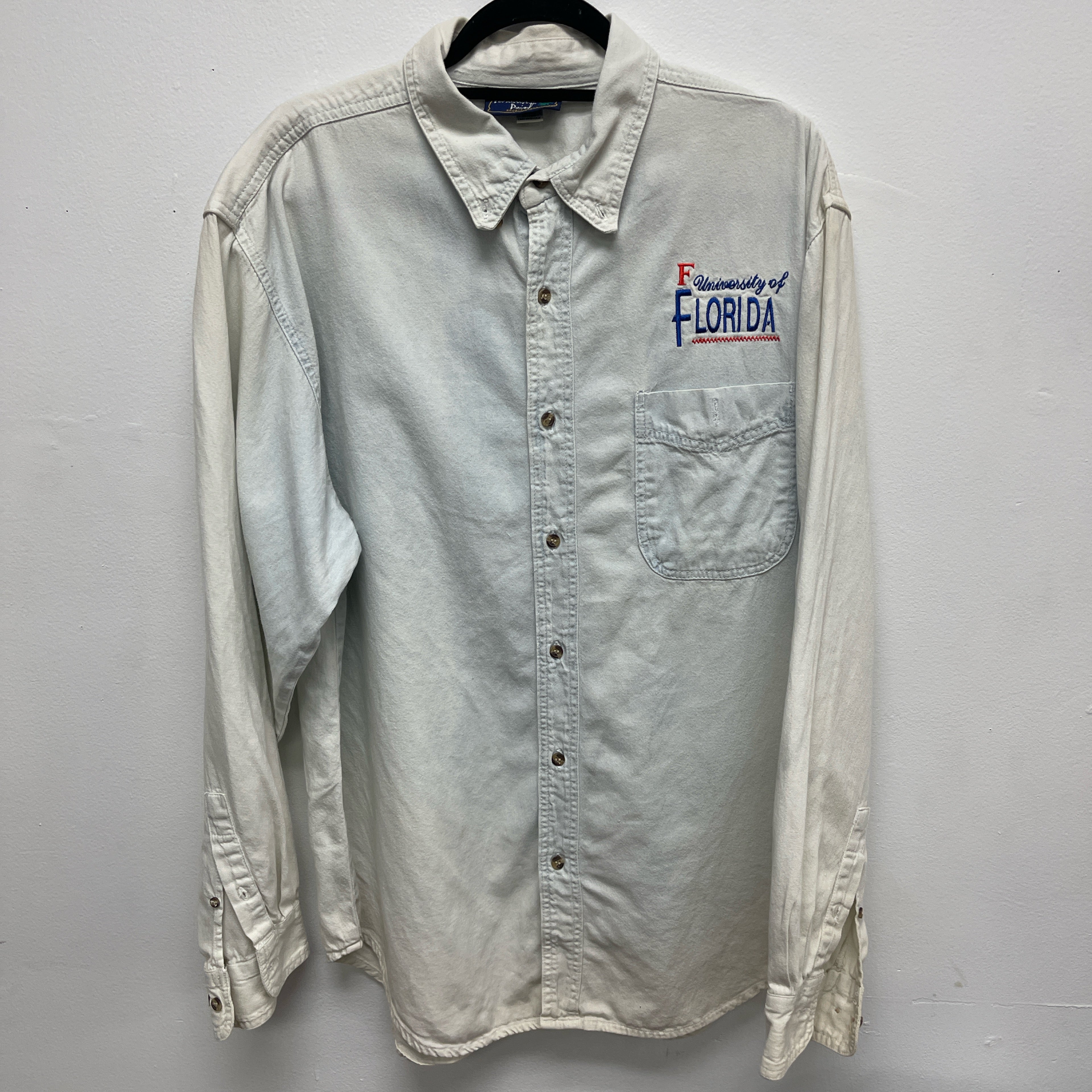 White University of Florida button-up shirt size XL
