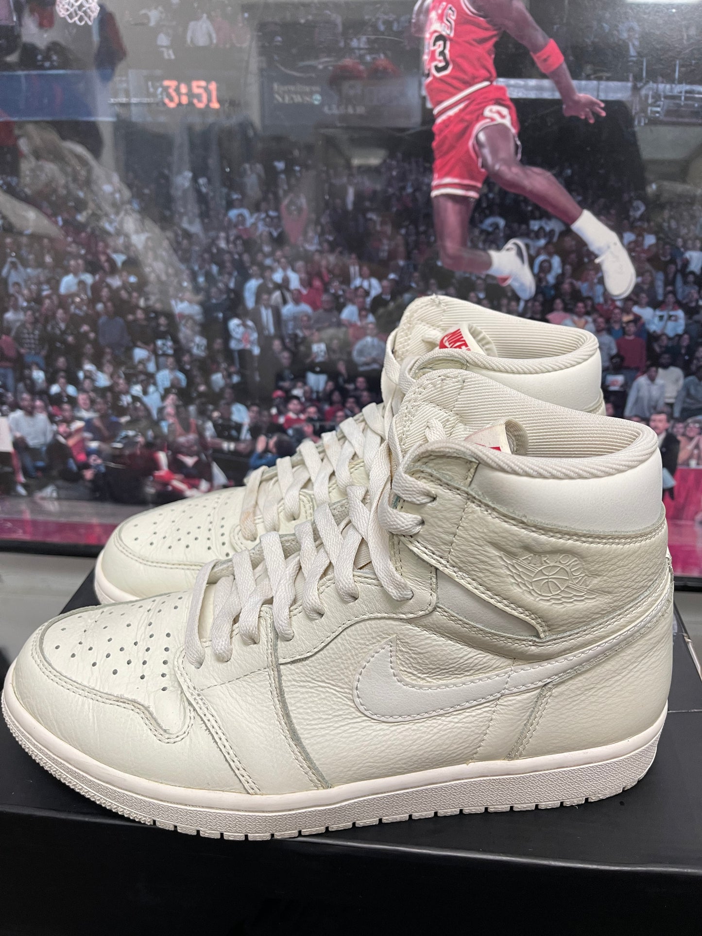 Air Jordan Retro 1 High OG ‘ Sail ‘ Size 8.5