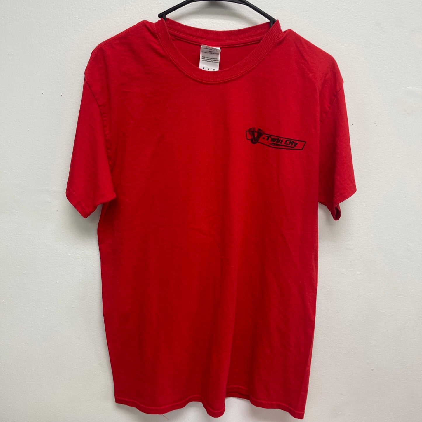 Twin city live or die  t shirt size MEDUIM