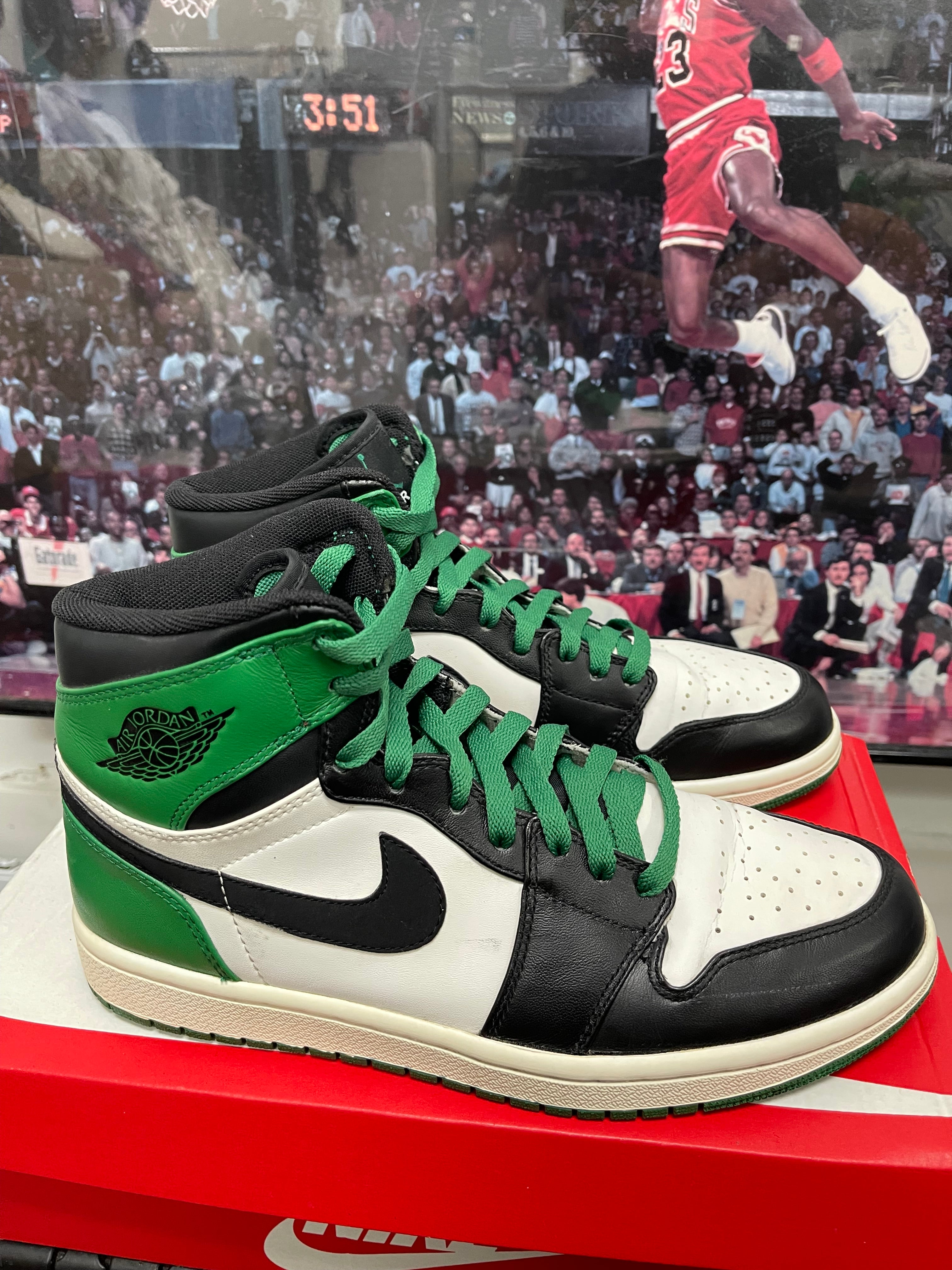 Air Jordan Retro 1 High ‘ Boston Celtics ‘ Size 8