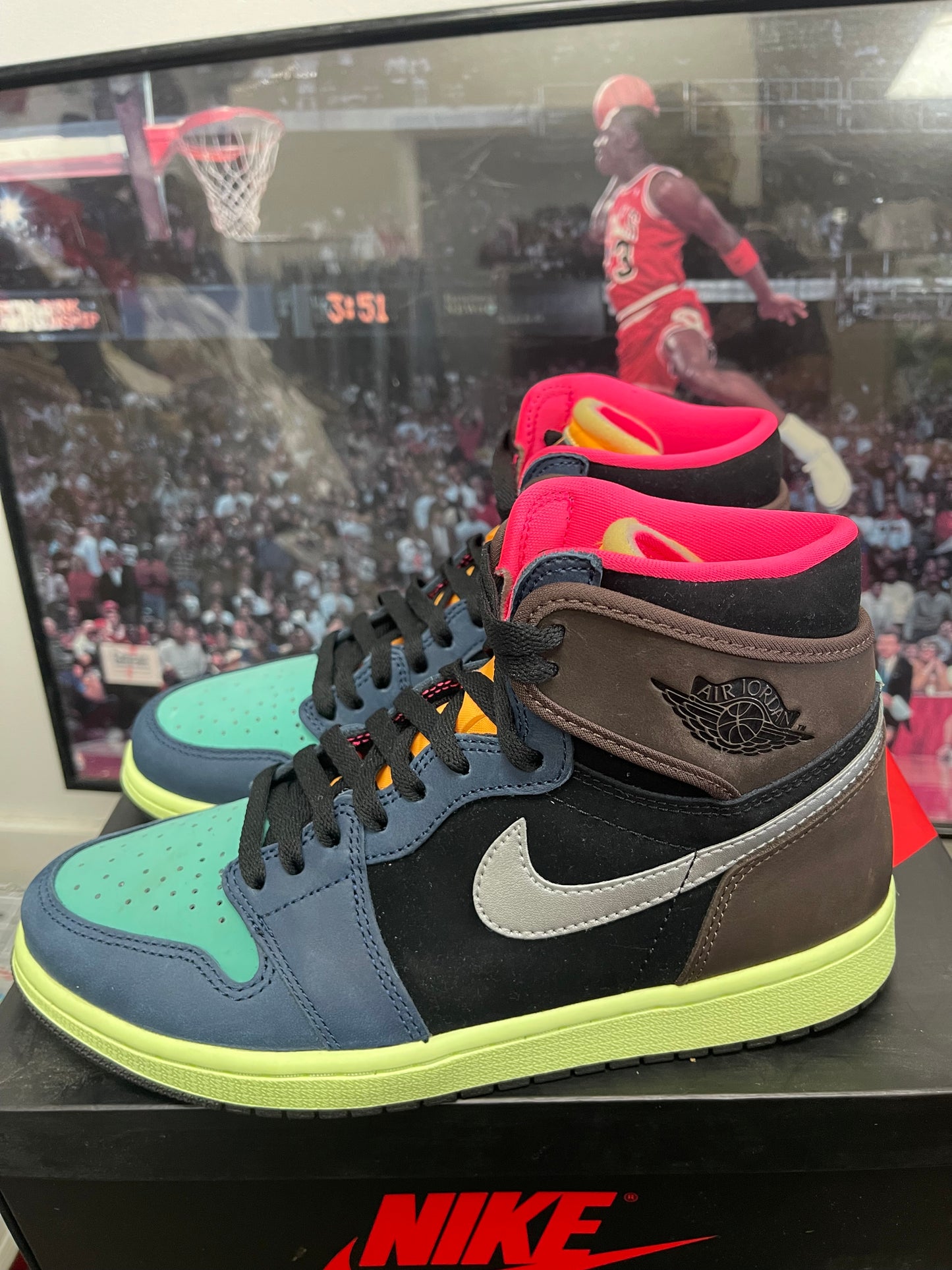 Air Jordan Retro 1 High OG ‘ Bio Hack ‘ Size 8.5